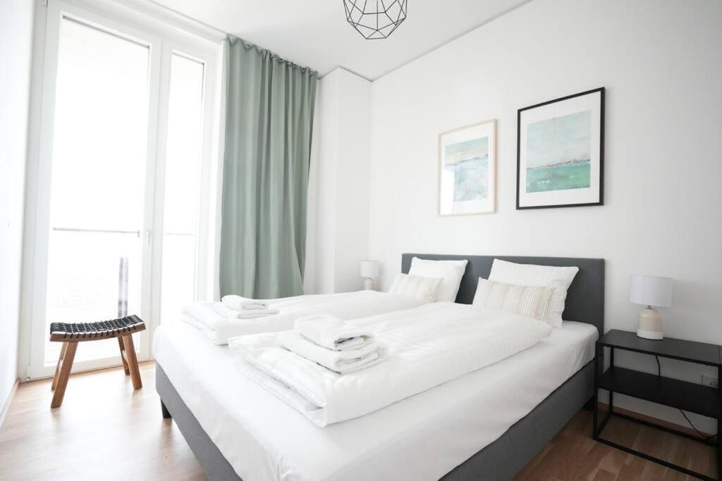 The High-Rise Condo With Pool Viena Exterior foto