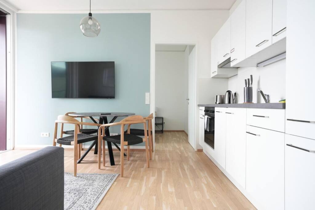 The High-Rise Condo With Pool Viena Exterior foto